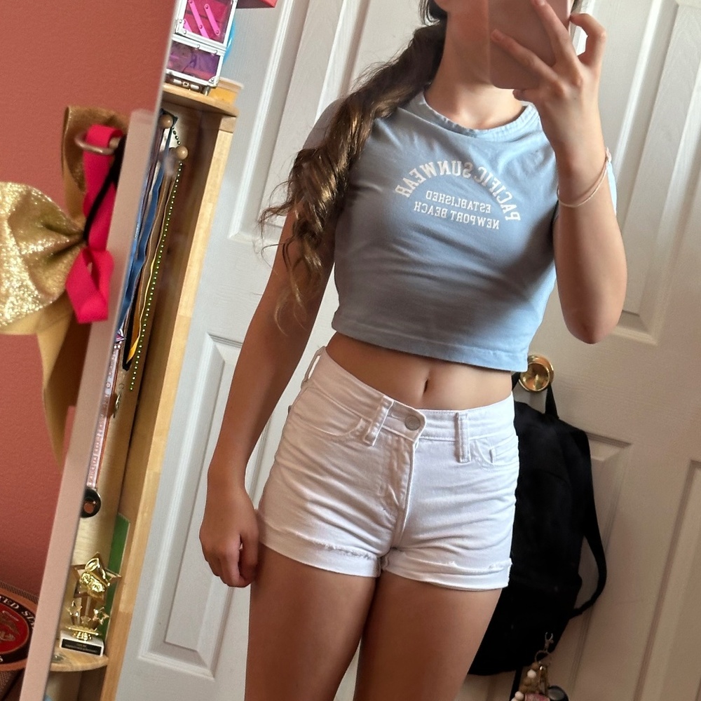 Old Navy white shorts